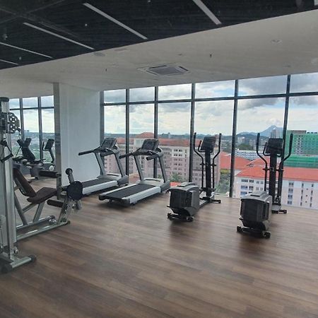 Kozi Square New Sgh Cozy Home 8A Кучинг Екстериор снимка
