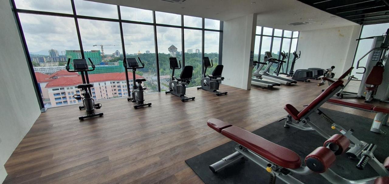 Kozi Square New Sgh Cozy Home 8A Кучинг Екстериор снимка