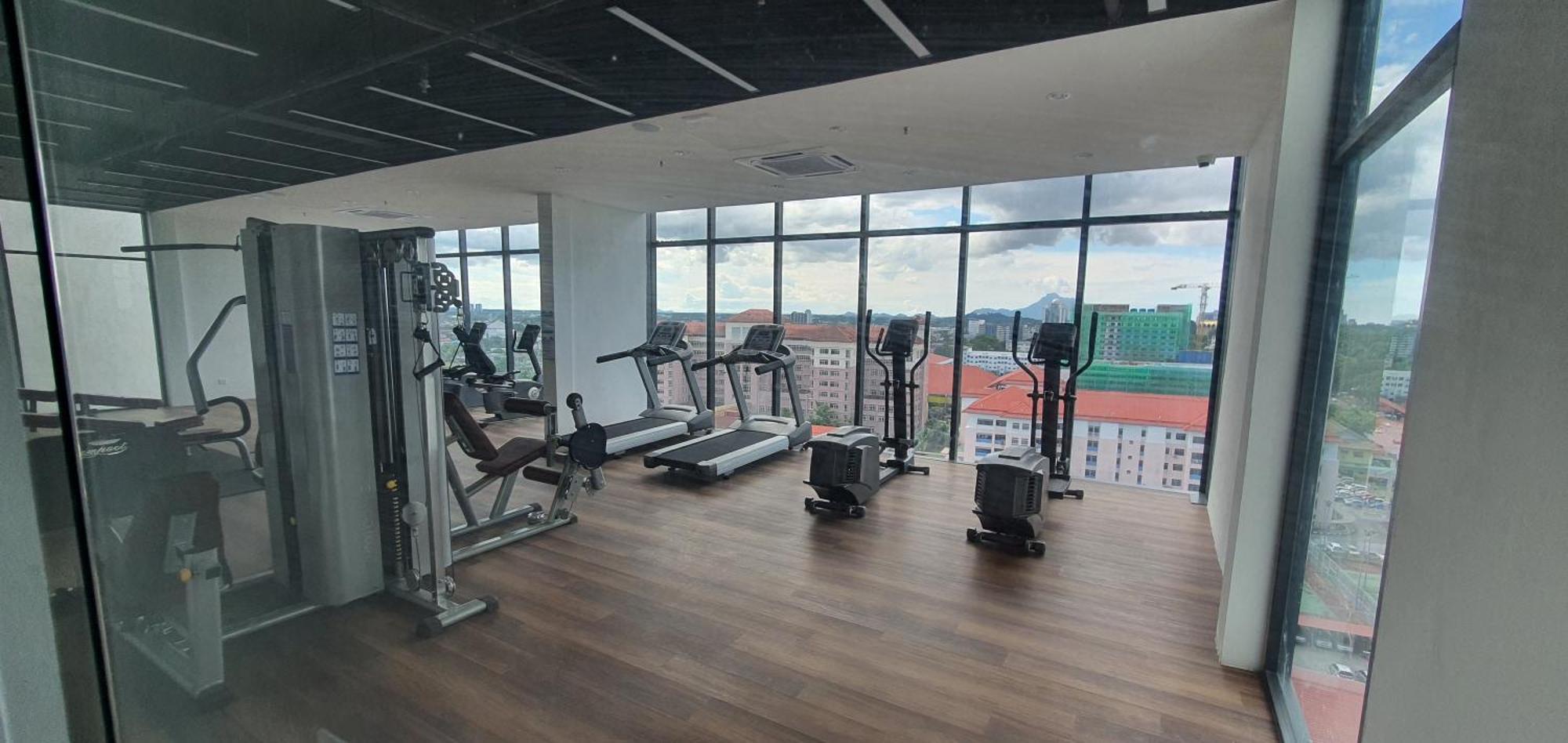 Kozi Square New Sgh Cozy Home 8A Кучинг Екстериор снимка